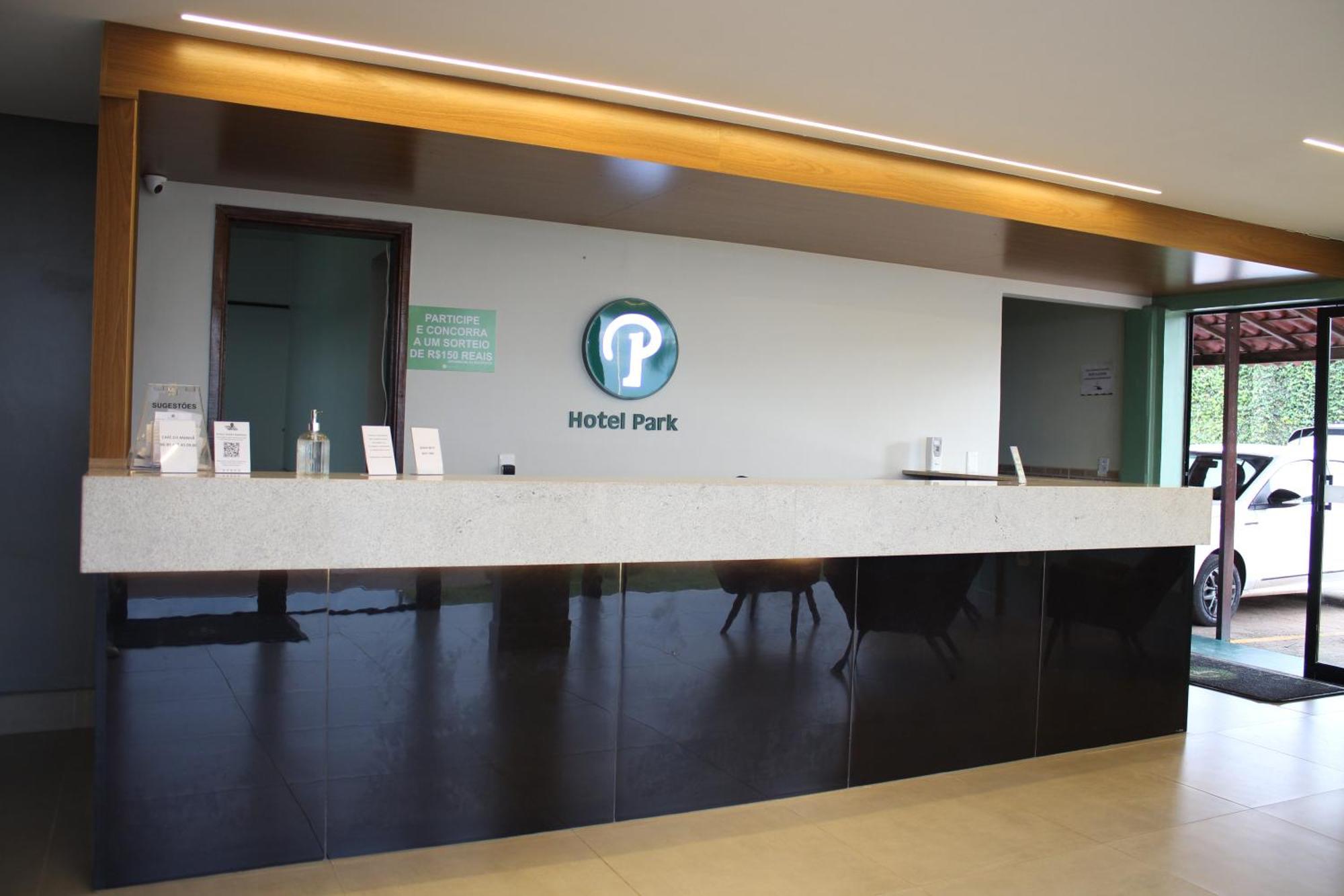 Hotel Park Valparaiso de Goias Екстер'єр фото