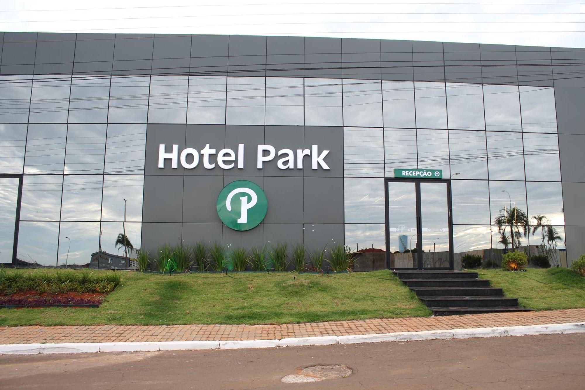 Hotel Park Valparaiso de Goias Екстер'єр фото